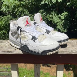 Air Jordan Retro 4 Cement